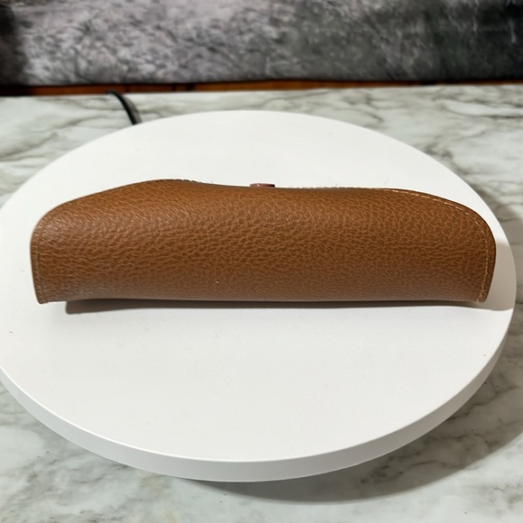 RAY-BAN AVIATOR GLASSES MADE IN ITALY 🇮🇹 Brand New. RETAIL IS $265. - Picture 17 of 17